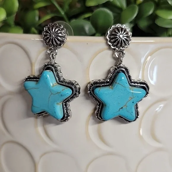 TURQUOISE STAR CONCHO DROP EARRINGS - Picture 7 of 8